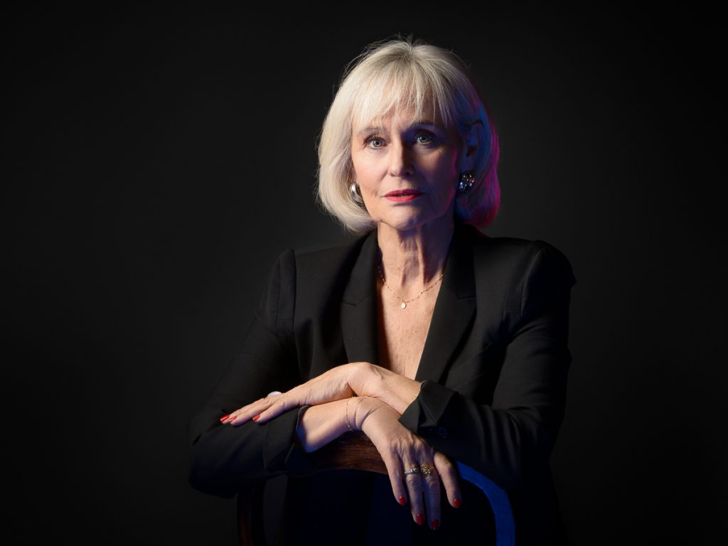 Portrait mode de Marie réalisé au studio à Annecy – L’Instant T Studio