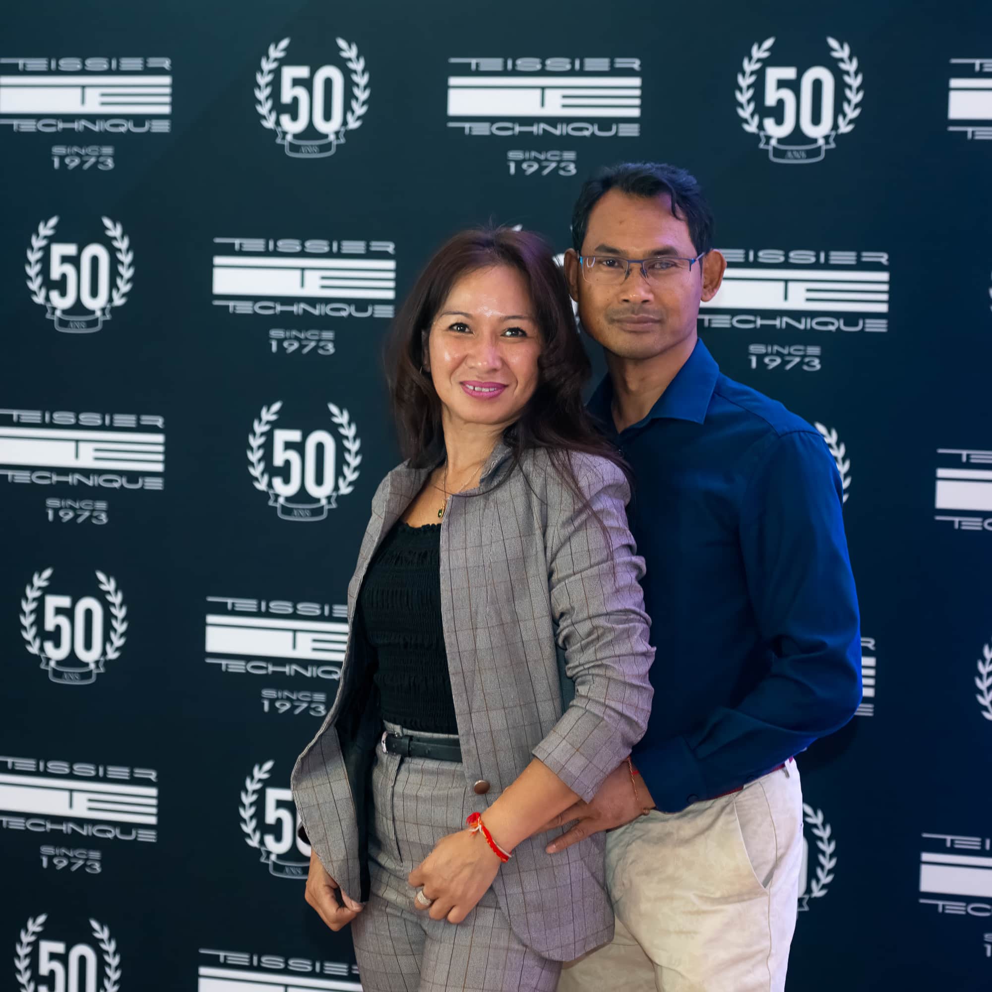 Invités au photocall d’un séminaire anniversaire d’entreprise, photographe événementiel Annecy